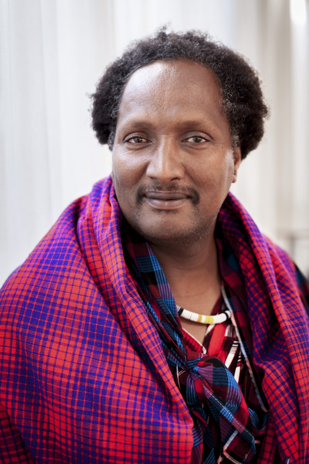 Portræt af masai Adam Mwarabu, ved IWGIAs 50års konference