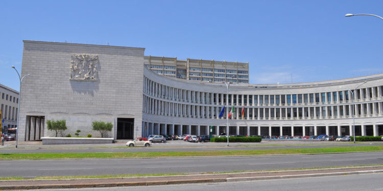 Bonus 600 euro al via, sito Inps in tilt, segnalati data breach