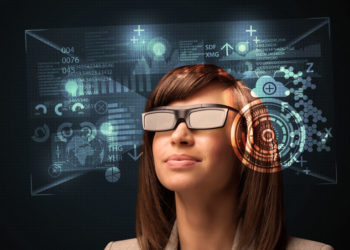 Facebook, accordo con EssilorLuxottica per gli smart glasses