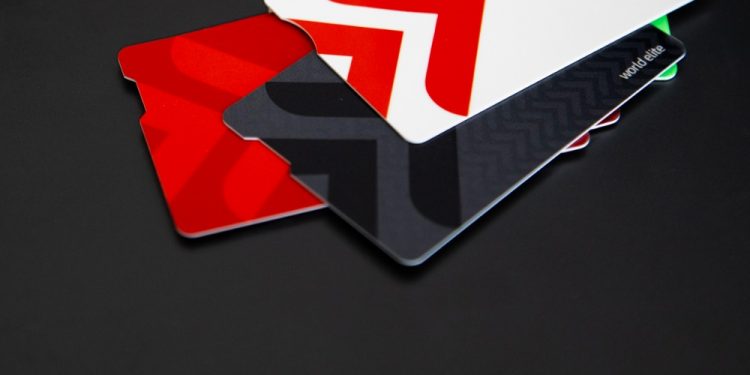 UniCredit passa a Mastercard Touch Card™, accessibile a persone non vedenti e ipovedenti