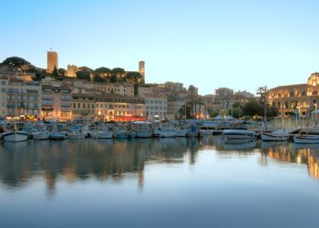 Vertiv presenta le più recenti innovazioni in ambito AI e i customer insight al Datacloud Global Congress 2025