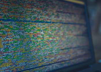 AI: quasi metà delle imprese ferme per incertezza normativa, mentre avanza la sfida del quantum