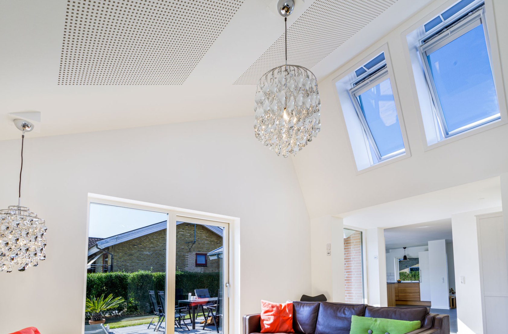 Tilbygning med asymmetrisk tag og ovenlys - Arkinaut Arkitekt- og byggerådgivning Aps 2