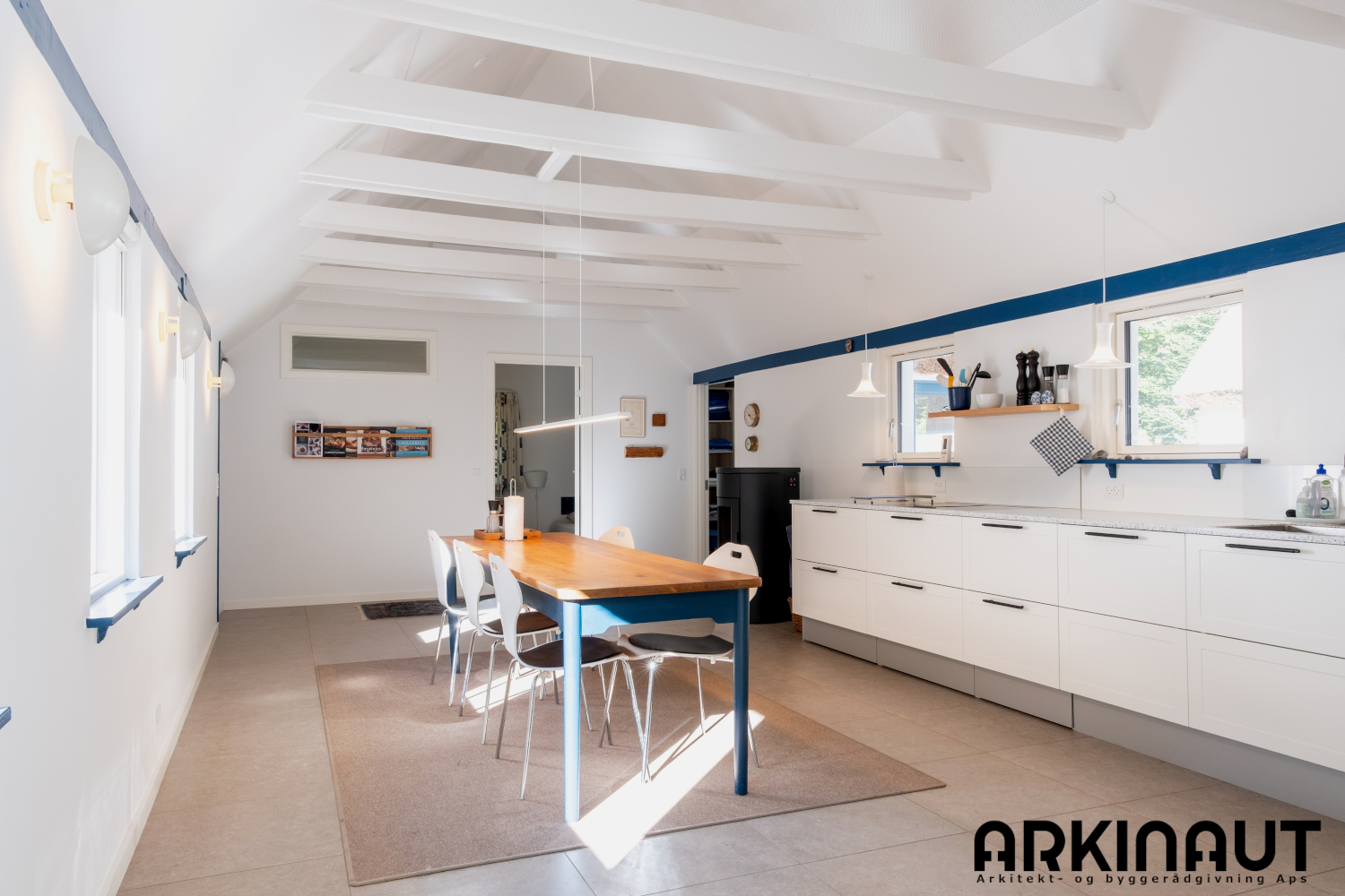 Tilbygning til sommerhus med stråtag - Arkinaut Arkitekter aps 3