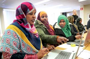 Nyanlända kvinnors integration i arbetslivet Nyanlända kvinnors integration i arbetslivet
