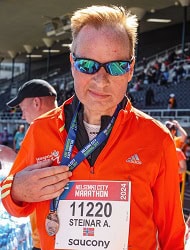 Massør Steinar løper maraton