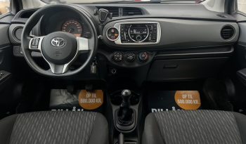 Toyota Yaris 1,0 VVT-i T1 5d full