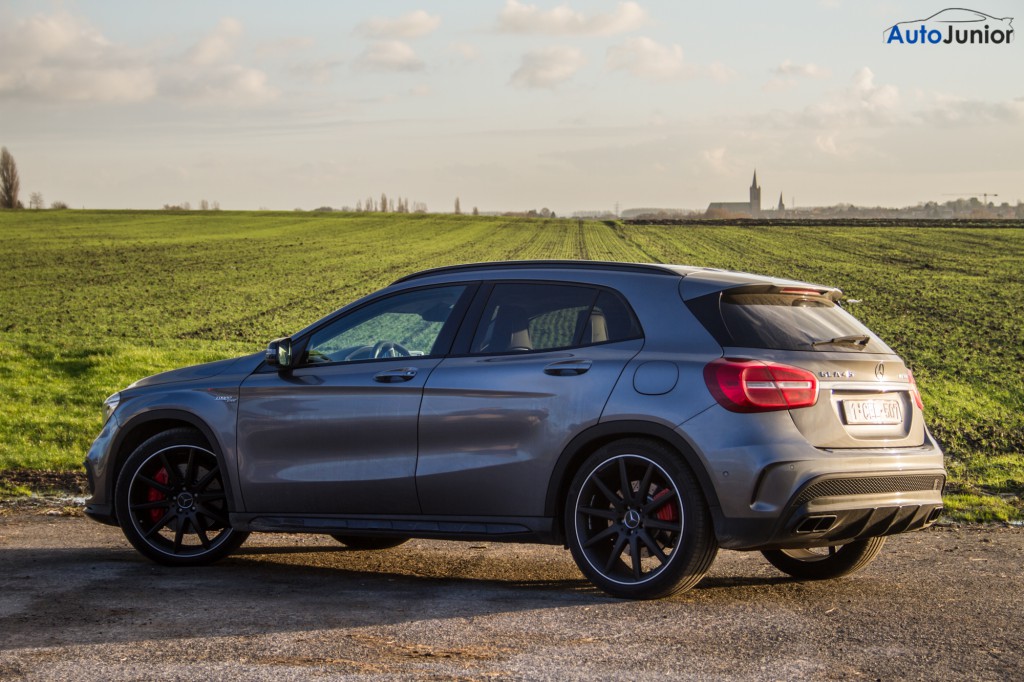 GLA45AMG-8