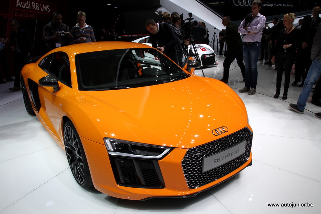 R8 V10 Plus