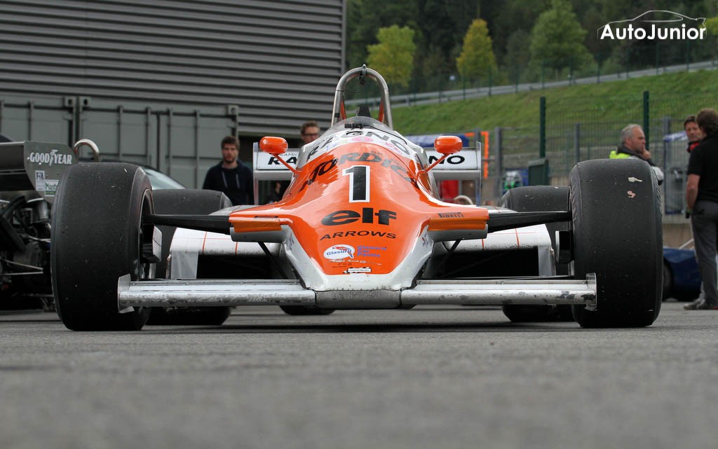 arrows F1