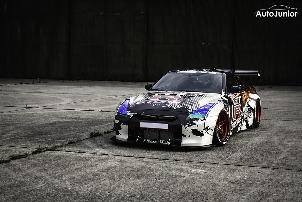 Nissan GT-R Liberty Walk LB Performance