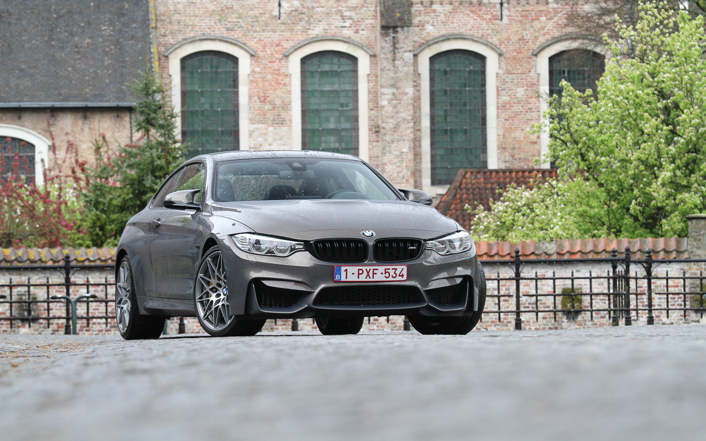 BMW M4 Competition Pack