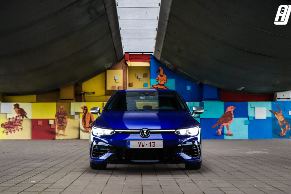 Golf R