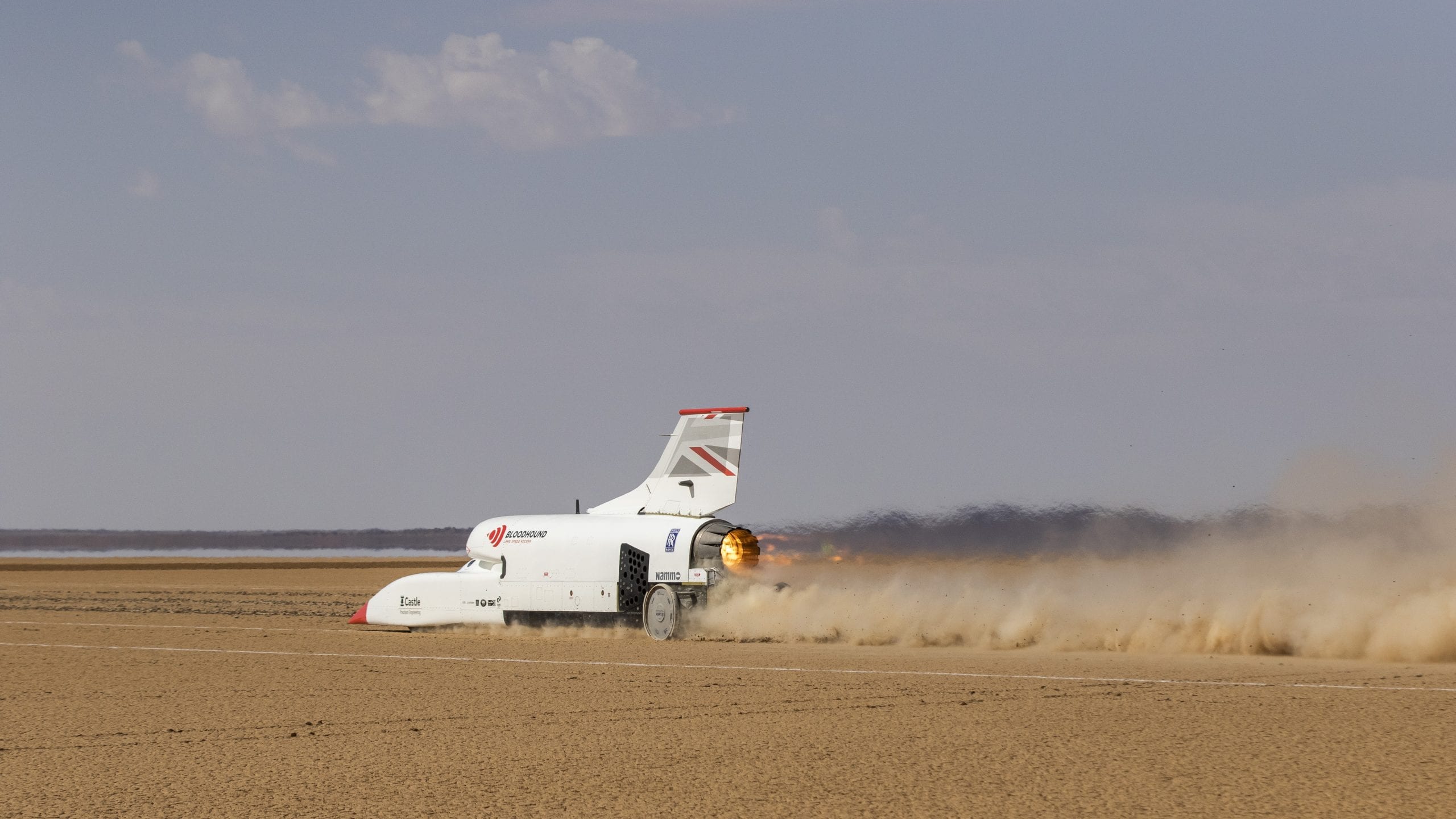 Bloodhound returns to UK after 600mph run