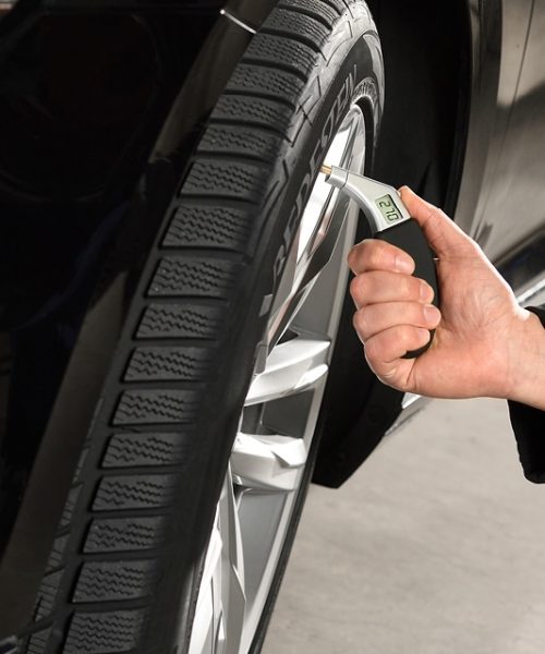 Drivers not checking tyre pressures regularly