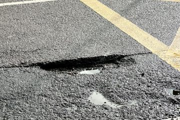 Pothole damage: How can garages help customers?