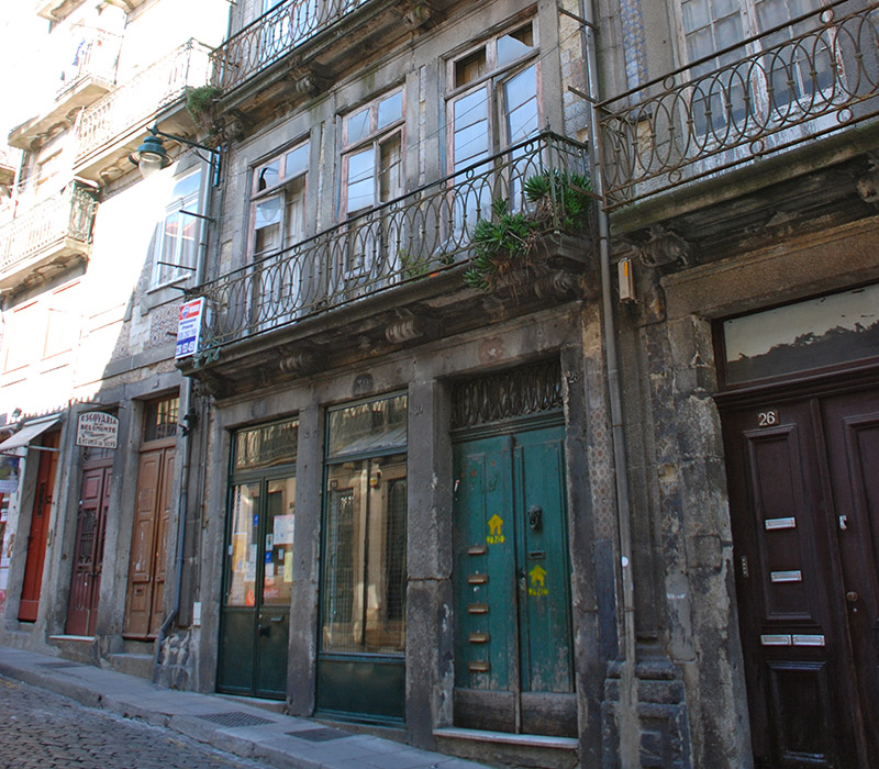 Building entrance Before Renovation