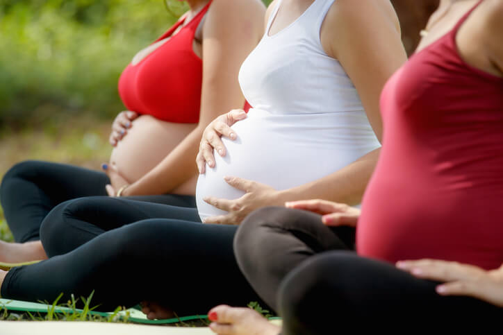 Antal fødsler i Danmark - 3 gravide maver
