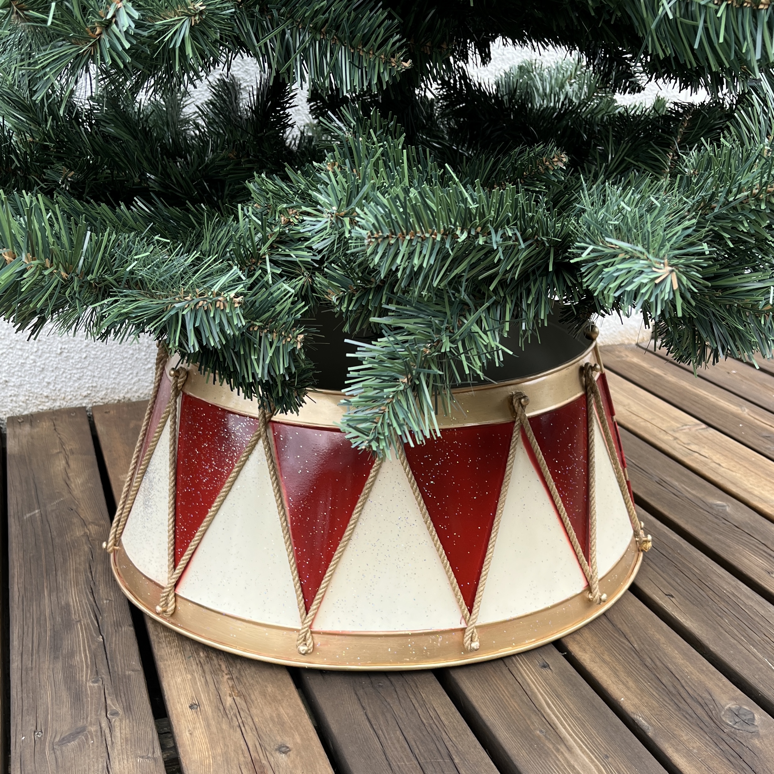 Happy Christmas Juletræsfod & Bundskjuler – Julerød