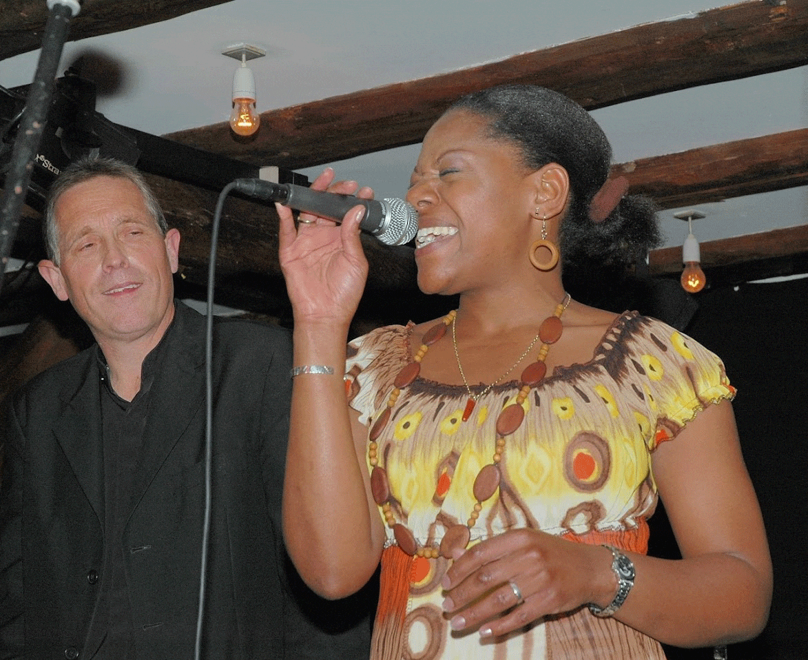 Paul Harrison og Miriam Mandipira