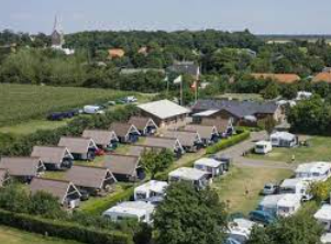 Darbas Danijoje - 1 žmogui kempingų valymas