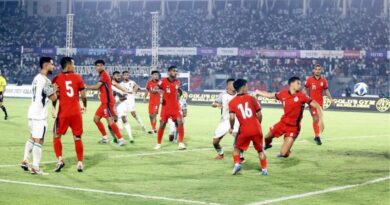 দারুণ লড়েও সিঙ্গাপুরের কাছে হৃদয়ভাঙা হার হামজাদের দারুণ লড়েও সিঙ্গাপুরের কাছে হৃদয়ভাঙা হার হামজাদের