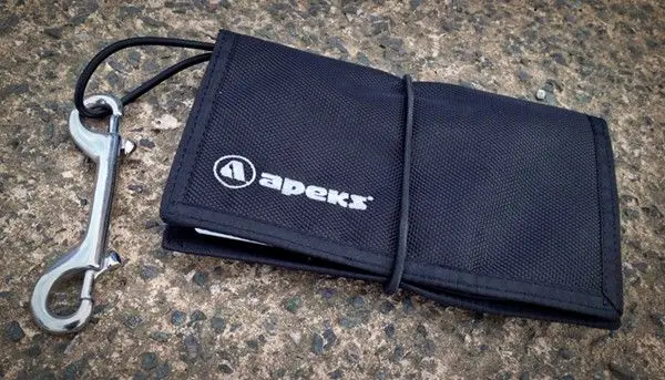 Apeks Wetnote Cordura med double ender karabinkrok for dykkere