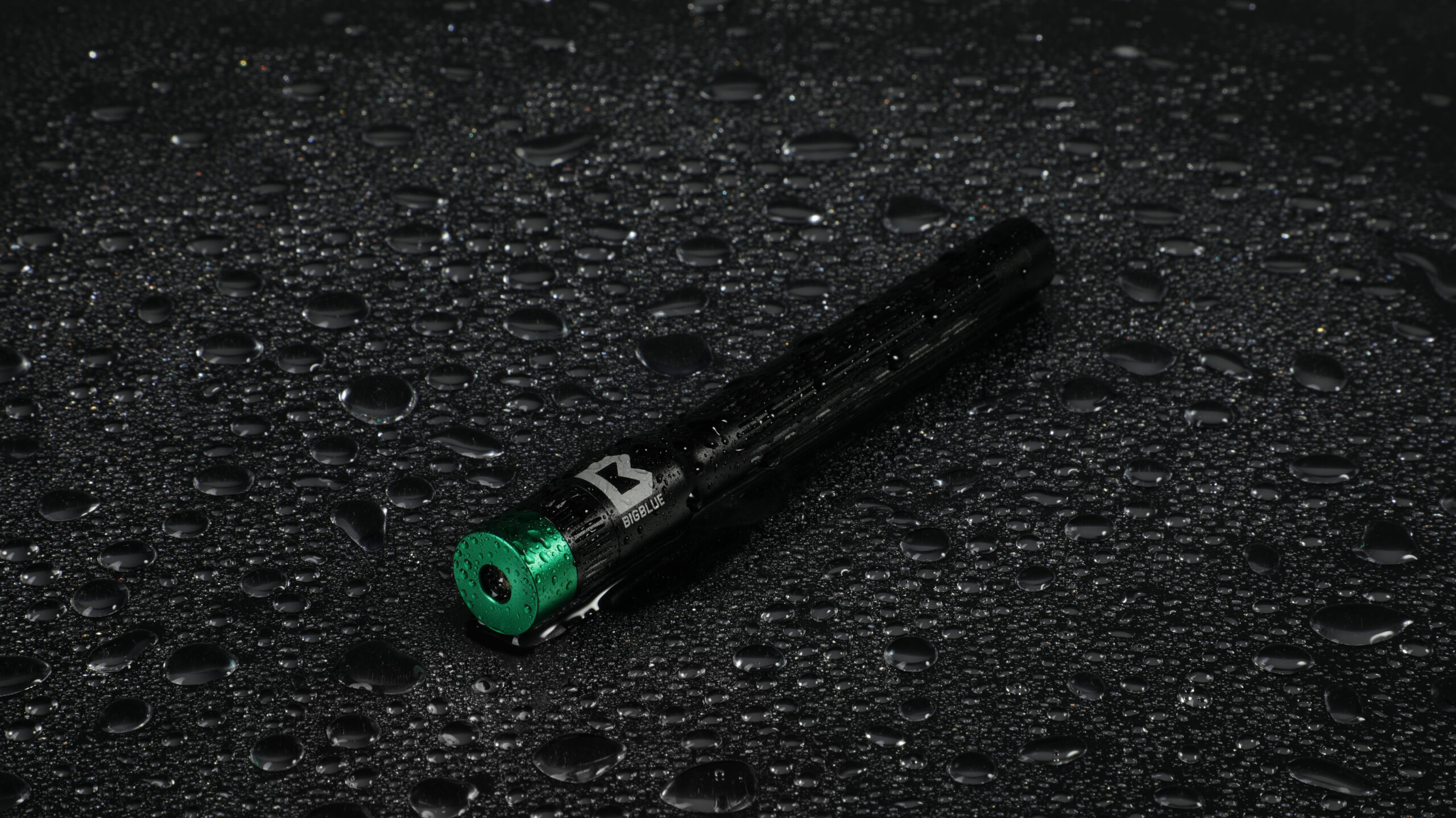 GREEN-SPOT-LIGHT-MINI-WATER-1-scaled-1.jpg