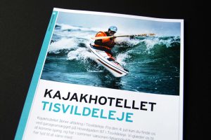 Design af plakat, brochure, klippoekort og katalog - Kajakhotellet