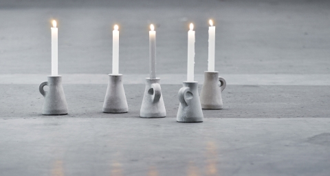 ConcreteCandleholder 04