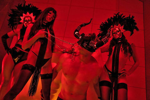 Transeksüel porno filmlarini onlayn tomosha qiling