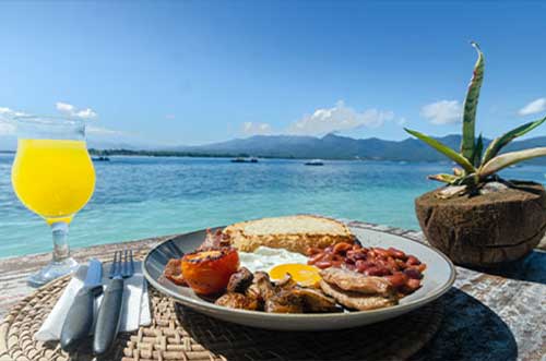 breakfast on the beach