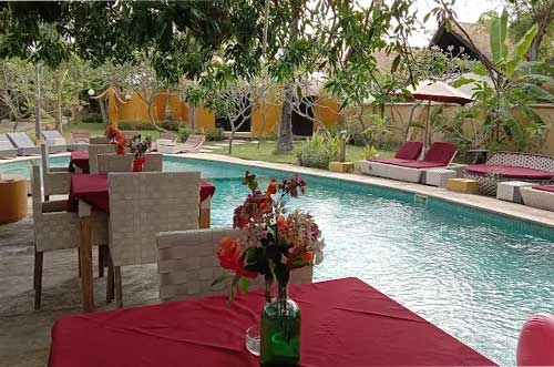 dining by the pool
