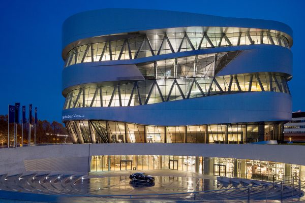 architektur-mercedes-benz-museum-stuttgar-02