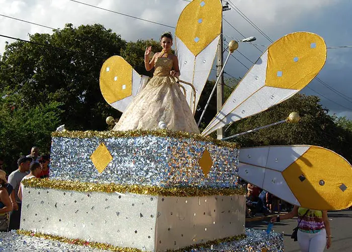 El Carnaval de Arroyo en Puerto Rico cuenta con actividades que desarrollan la cultura y tradiciones nacionales