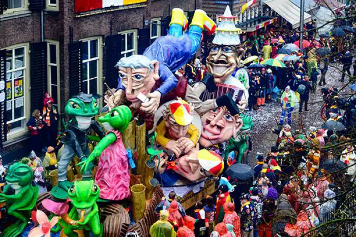 The second day of Bolduque's carnival is the main parade with floats