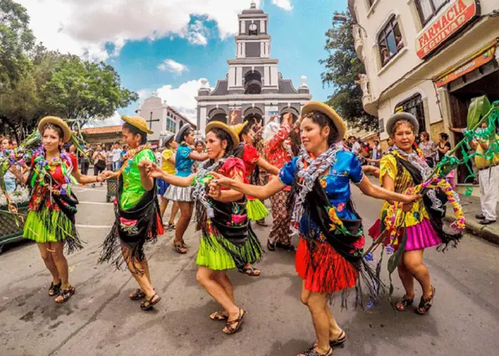 Carnivals in Tarija is the most awaited celebration. People go out to the streets to celebrate with colorful clothes and traditional music