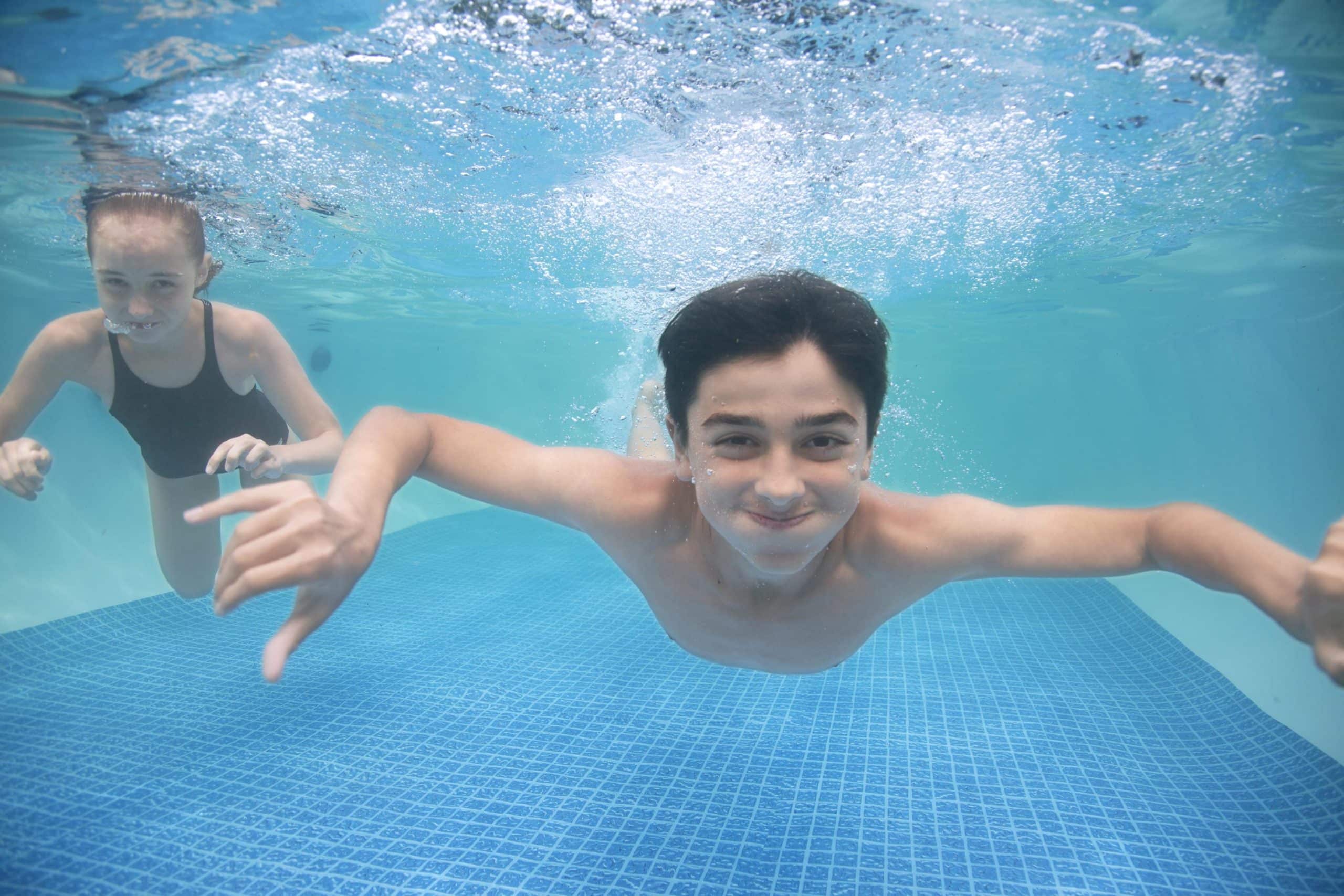 Bestway svømming