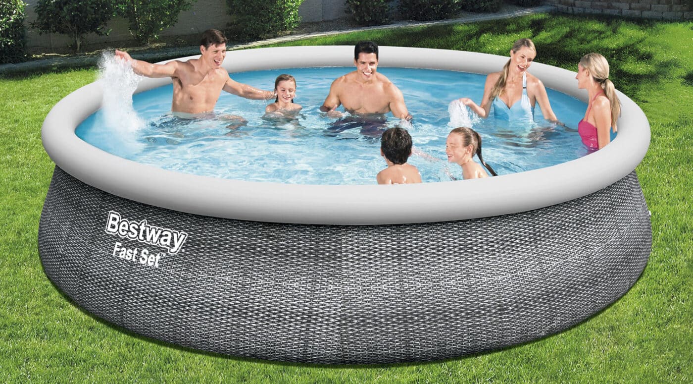 Rundt Bestway Fast W2 bassengsett til hele familien