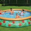 Rundt Paradise Palms bassengsett til hele familien