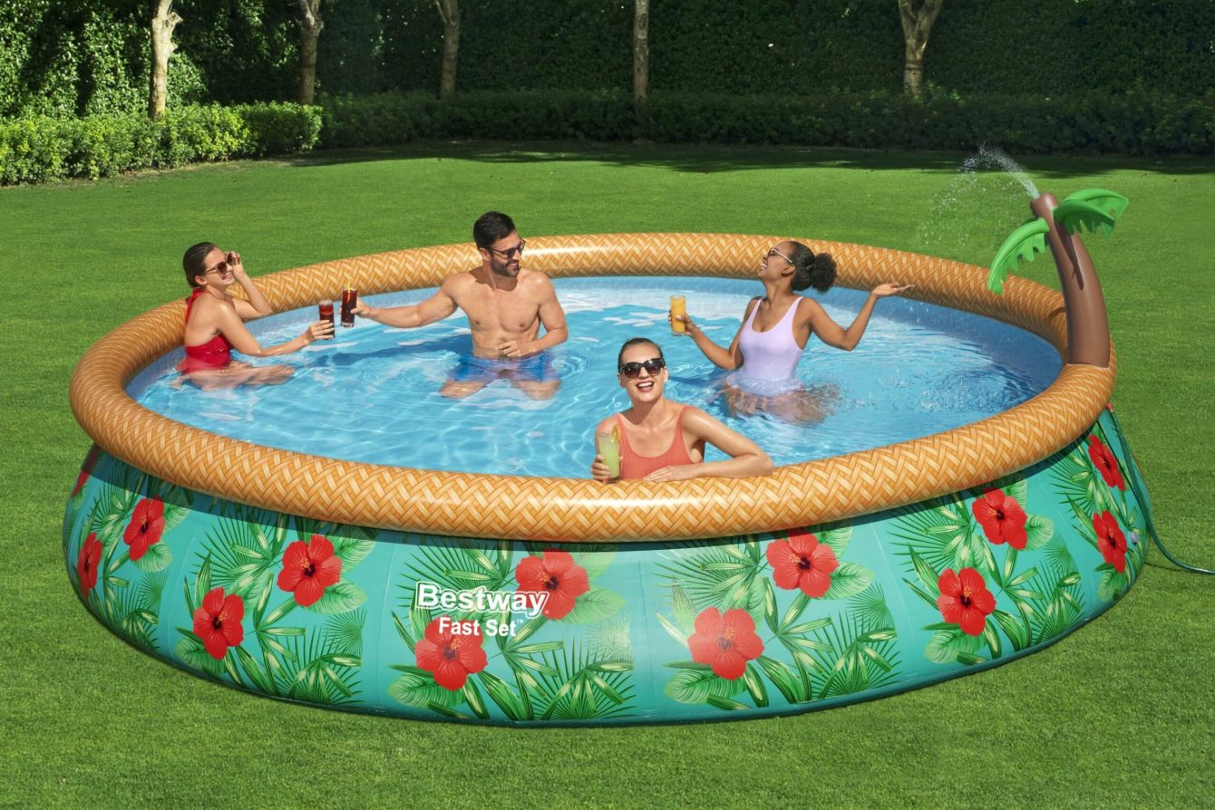 Rundt Paradise Palms bassengsett til hele familien