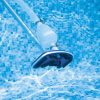 Bestway Flowclear™ Deluxe Vedlikeholdssett bruksbilde
