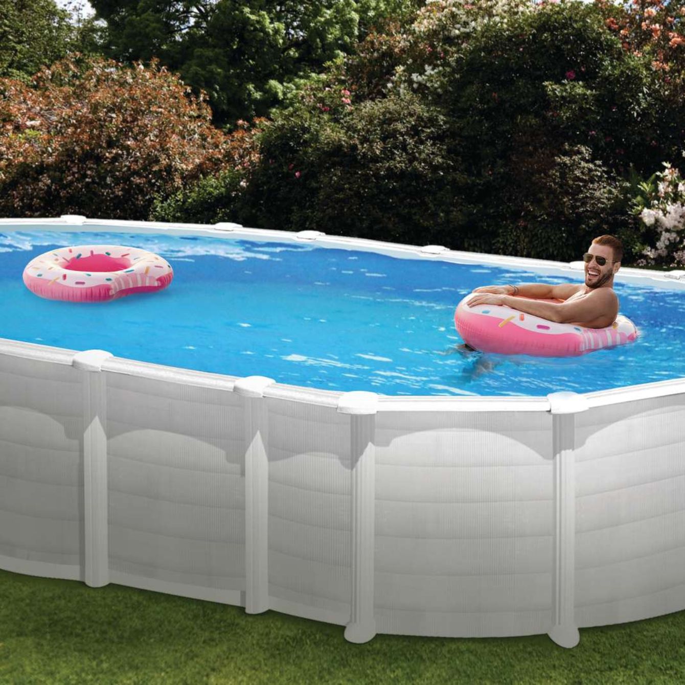 Ovalt Basic hvitt bassengsett (9,15 m x 4,7 m x 1,3 m)