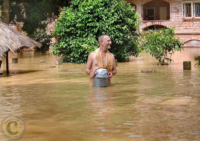 HHBVPSFlood_RememberMayapur