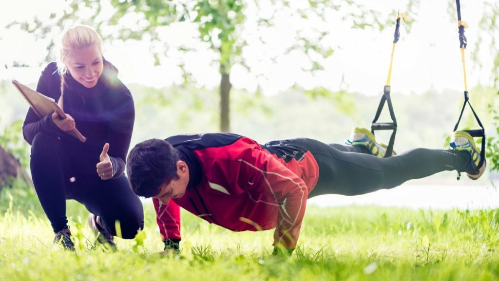 Overcoming Home Workout Challenges through Feedback