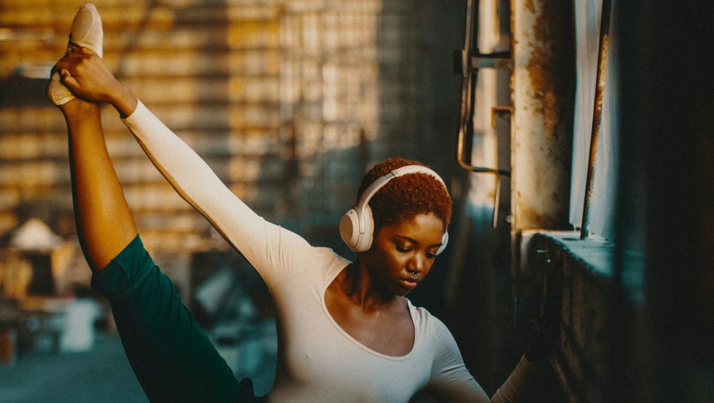 The Science Behind Music and Exercise Synchronization