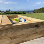 Sandkasse i lufttørret egetræ