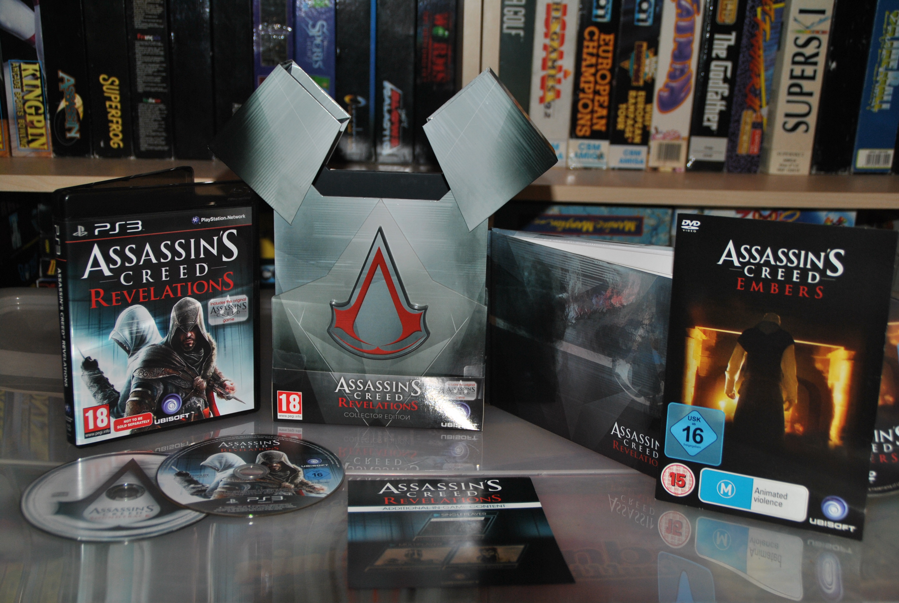 Montana collection edition. Assassin's Creed Revelations коллекционное издание. Ассасин Крид Откровение коллекционное издание. Коллекционка Assassins Creed 1. Коллекционка на ассасин Крид на пс4.