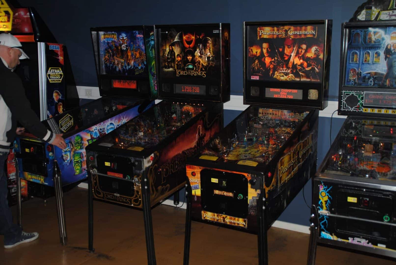 Monster bashm Lord Of The Rings , Pirates Of The Caribbean and Addams Family Pinball games / At Liseberg Fun Fair