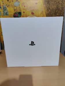 PS5 Unboxing • AmigaGuru's GamerBlog